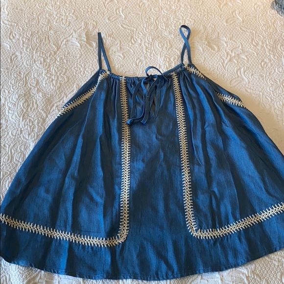 Lush Tank - Picture 1 of 4